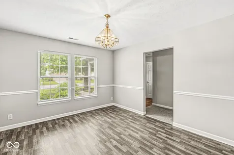 5327 Twin Bridge Boulevard Indianapolis IN 46239