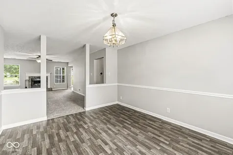 5327 Twin Bridge Boulevard Indianapolis IN 46239