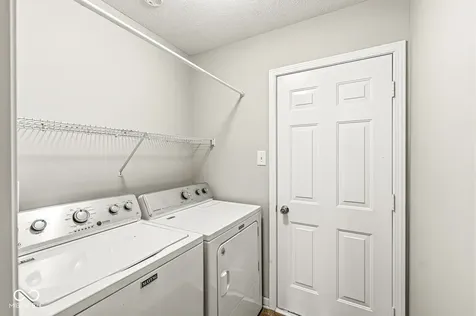 5327 Twin Bridge Boulevard Indianapolis IN 46239