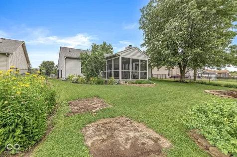 5327 Twin Bridge Boulevard Indianapolis IN 46239