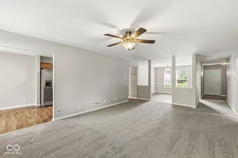 5327 Twin Bridge Boulevard Indianapolis IN 46239