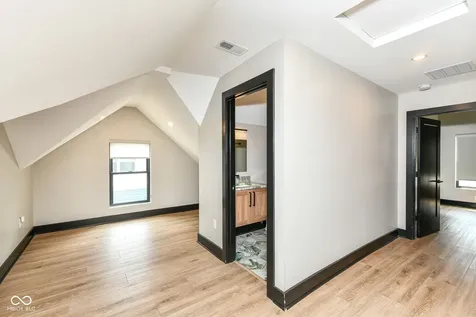 1614 S East Street Indianapolis IN 46225