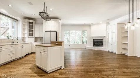 4898 Waterstone Way Carmel IN 46033