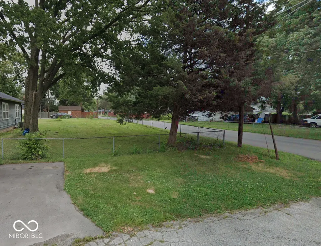 1809 N Goodlet Avenue Indianapolis IN 46222