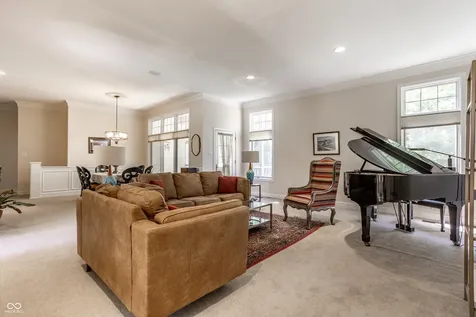 9729 Oakhaven Court Indianapolis IN 46256