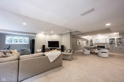 10565 Tremont Circle Fishers IN 46037
