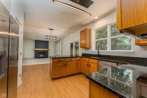 8508 Weaver Woods Fishers IN 46038