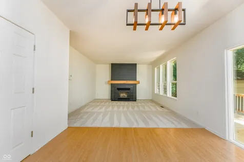 8508 Weaver Woods Fishers IN 46038