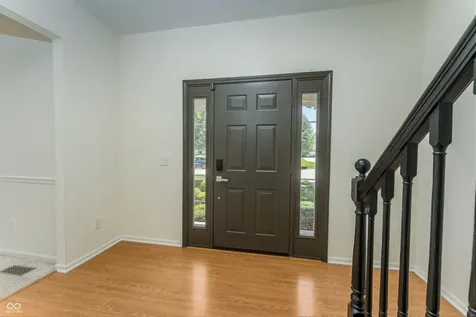 8508 Weaver Woods Fishers IN 46038