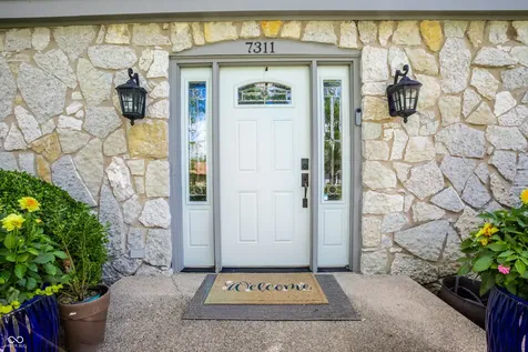 7311 Marla Drive Indianapolis IN 46256