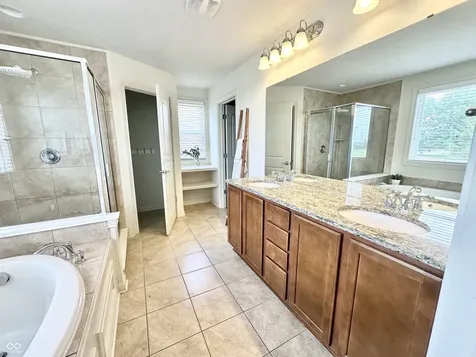 8752 Windpointe Pass Zionsville IN 46077