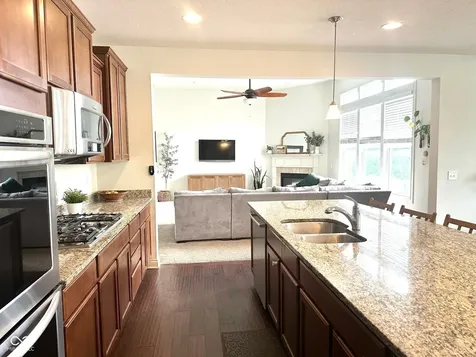 8752 Windpointe Pass Zionsville IN 46077