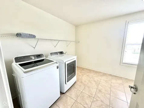 8752 Windpointe Pass Zionsville IN 46077