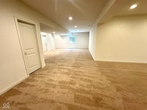8752 Windpointe Pass Zionsville IN 46077