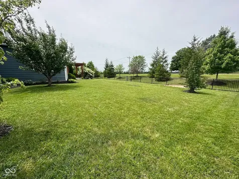 8752 Windpointe Pass Zionsville IN 46077