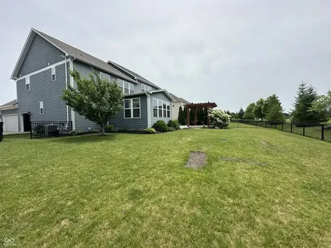8752 Windpointe Pass Zionsville IN 46077