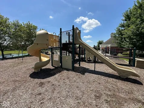 8752 Windpointe Pass Zionsville IN 46077