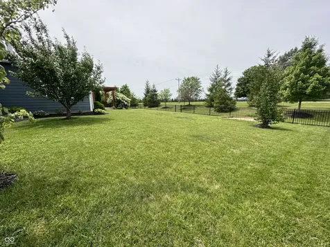8752 Windpointe Pass Zionsville IN 46077