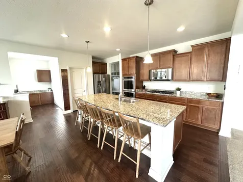 8752 Windpointe Pass Zionsville IN 46077