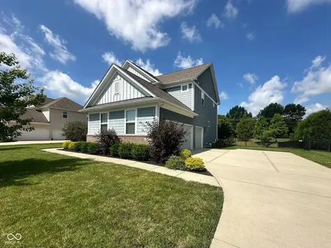 8752 Windpointe Pass Zionsville IN 46077