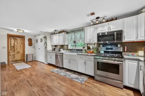 1434 Hornettown Morgantown IN 46160