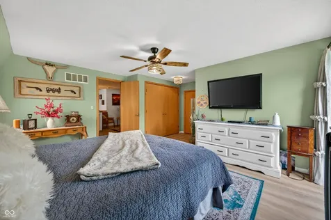 1434 Hornettown Morgantown IN 46160