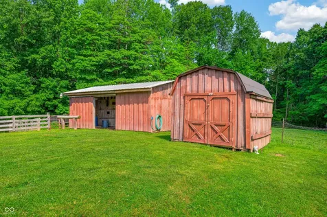 1434 Hornettown Morgantown IN 46160