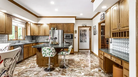 21185 Bayhill Court Noblesville IN 46062