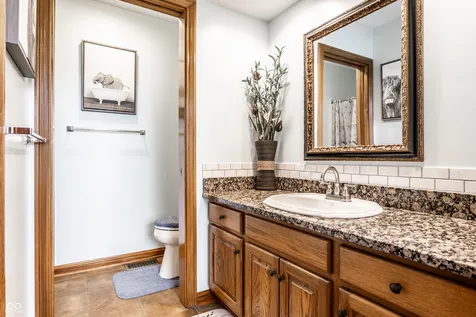 21185 Bayhill Court Noblesville IN 46062