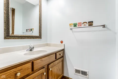 21185 Bayhill Court Noblesville IN 46062