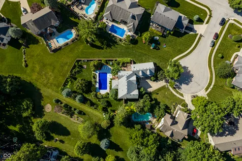 21185 Bayhill Court Noblesville IN 46062
