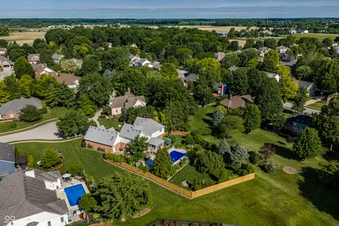 21185 Bayhill Court Noblesville IN 46062
