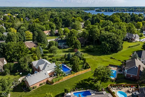 21185 Bayhill Court Noblesville IN 46062