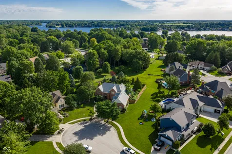 21185 Bayhill Court Noblesville IN 46062
