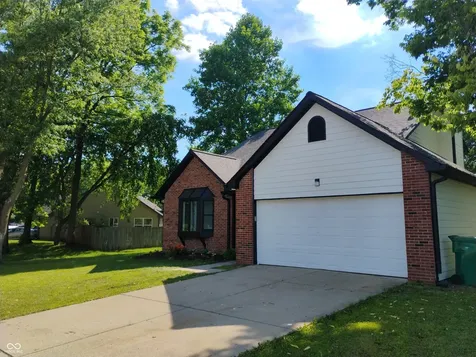 6706 Oak Lake Drive Indianapolis IN 46214