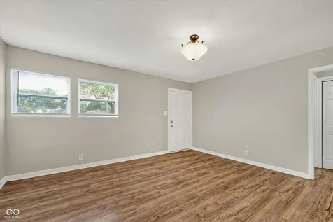 4922 Farrington Avenue Indianapolis IN 46201