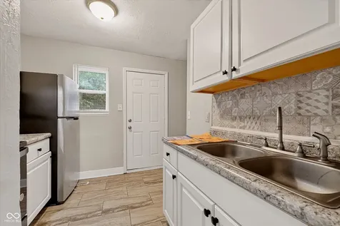 4922 Farrington Avenue Indianapolis IN 46201
