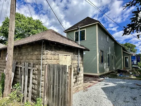 907 Woodlawn Avenue Indianapolis IN 46203