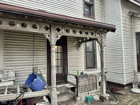 907 Woodlawn Avenue Indianapolis IN 46203