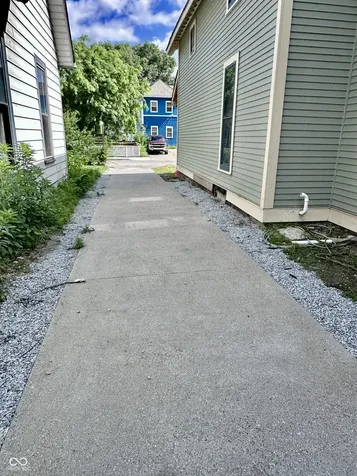 907 Woodlawn Avenue Indianapolis IN 46203