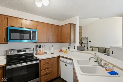 7762 Park North Lake Drive Indianapolis IN 46260