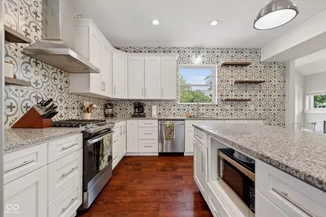 1822 E 11th Street Indianapolis IN 46201