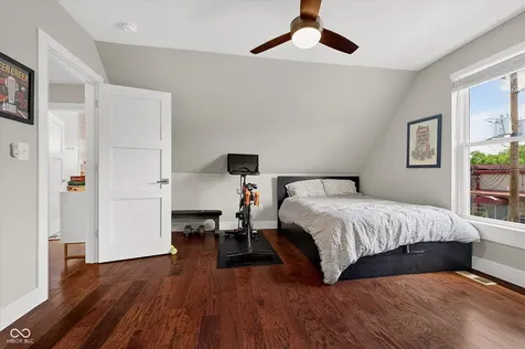 1822 E 11th Street Indianapolis IN 46201