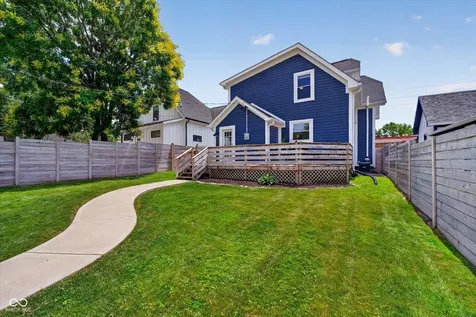1822 E 11th Street Indianapolis IN 46201