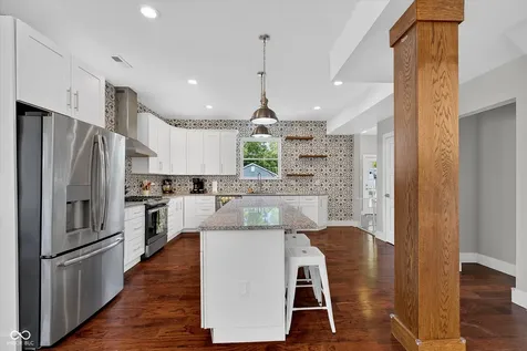1822 E 11th Street Indianapolis IN 46201