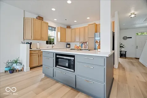 13528 E 131st Street Fishers IN 46037