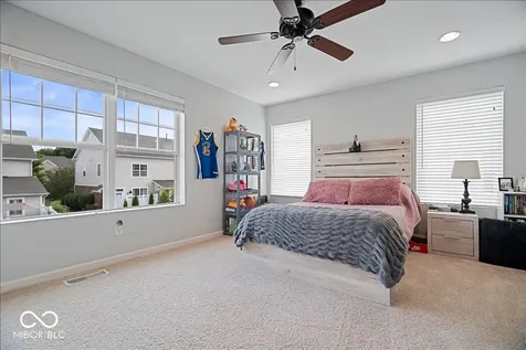 13528 E 131st Street Fishers IN 46037