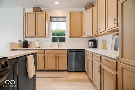 13528 E 131st Street Fishers IN 46037