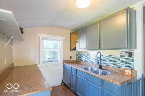 1230 N Blue Bluff Road Martinsville IN 46151