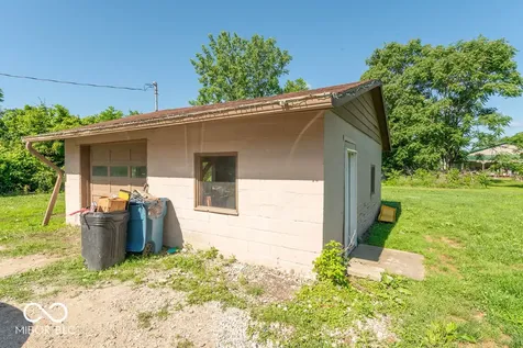 1230 N Blue Bluff Road Martinsville IN 46151